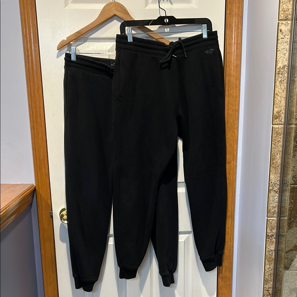 Men’s Hollister Black Relaxed Fit Joggers with Elastic Waistband
